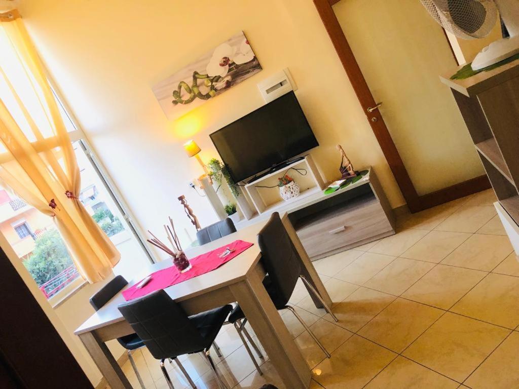 Da Gino Villa Roccalumera Bagian luar foto